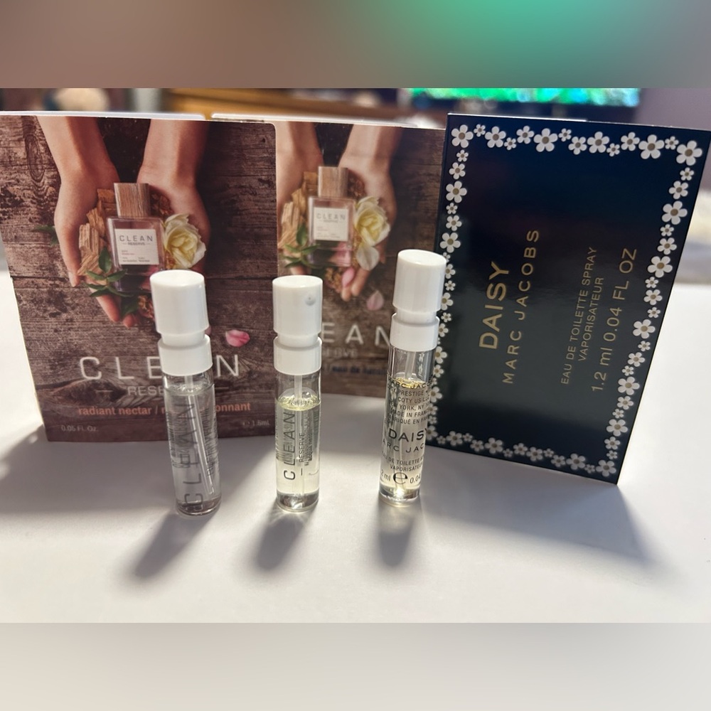 Clean reserve eau de neroli & radiant nectar / Marc Jacobs daisy edt samples